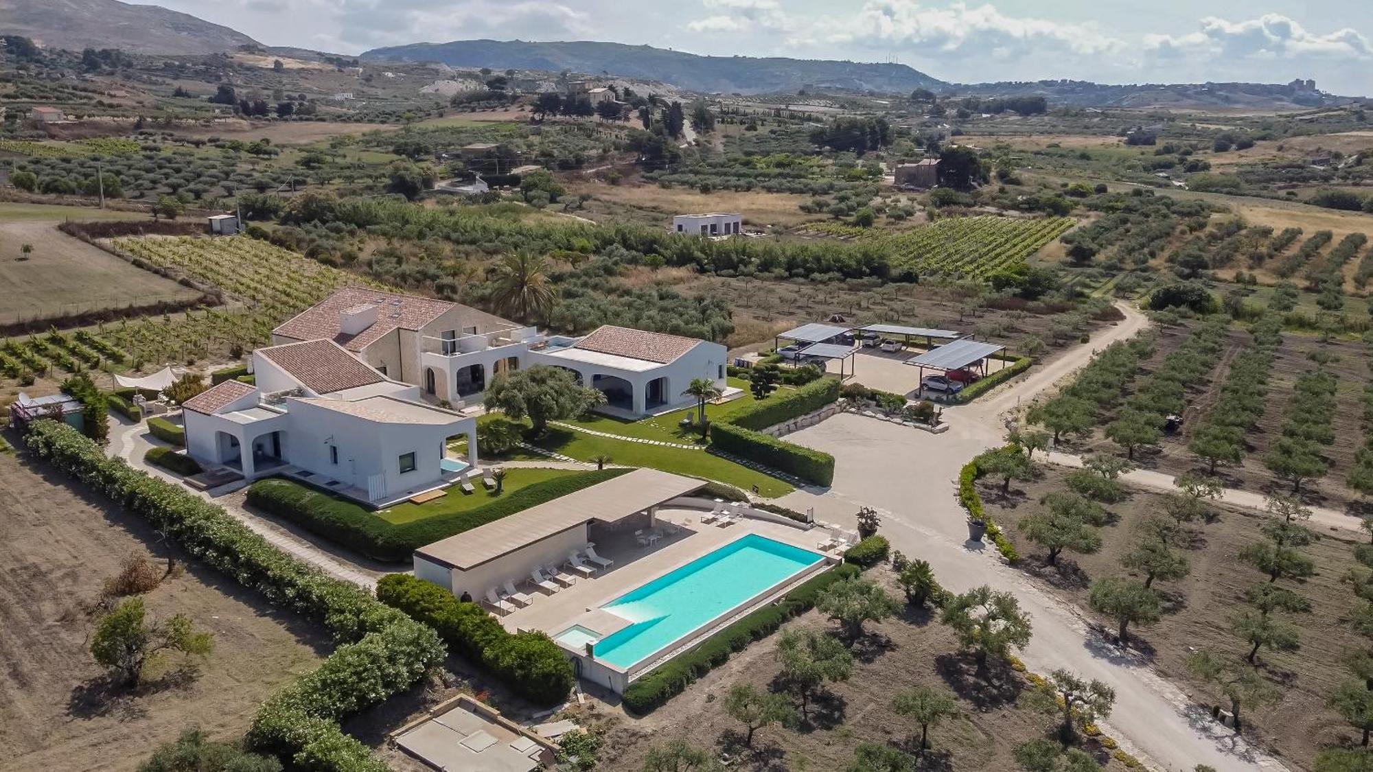 Borgo Giallonardo Wine Relais レアルモンテ エクステリア 写真