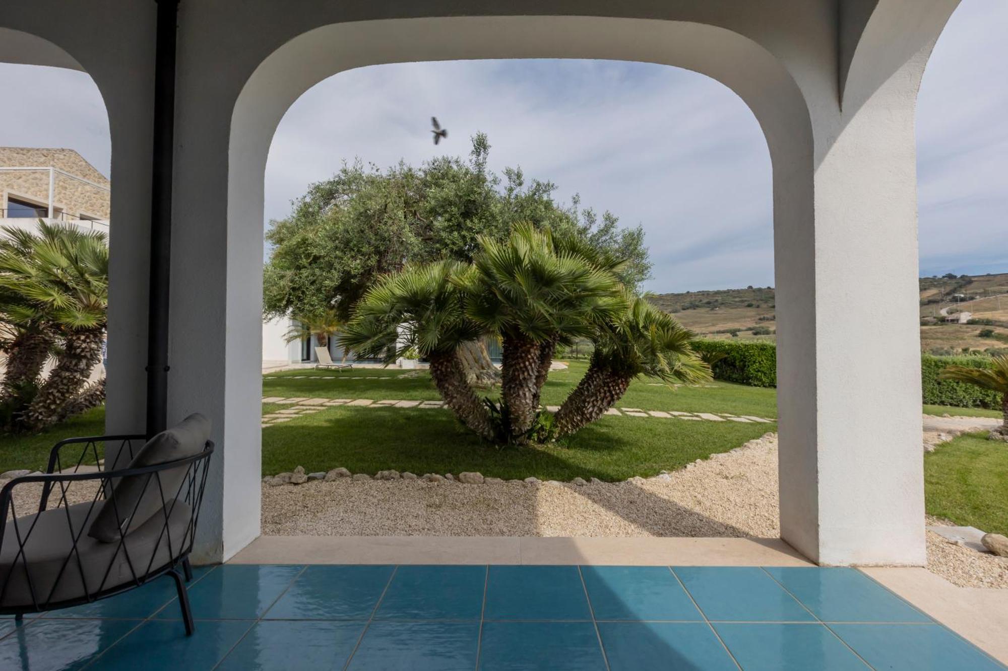 Borgo Giallonardo Wine Relais レアルモンテ エクステリア 写真