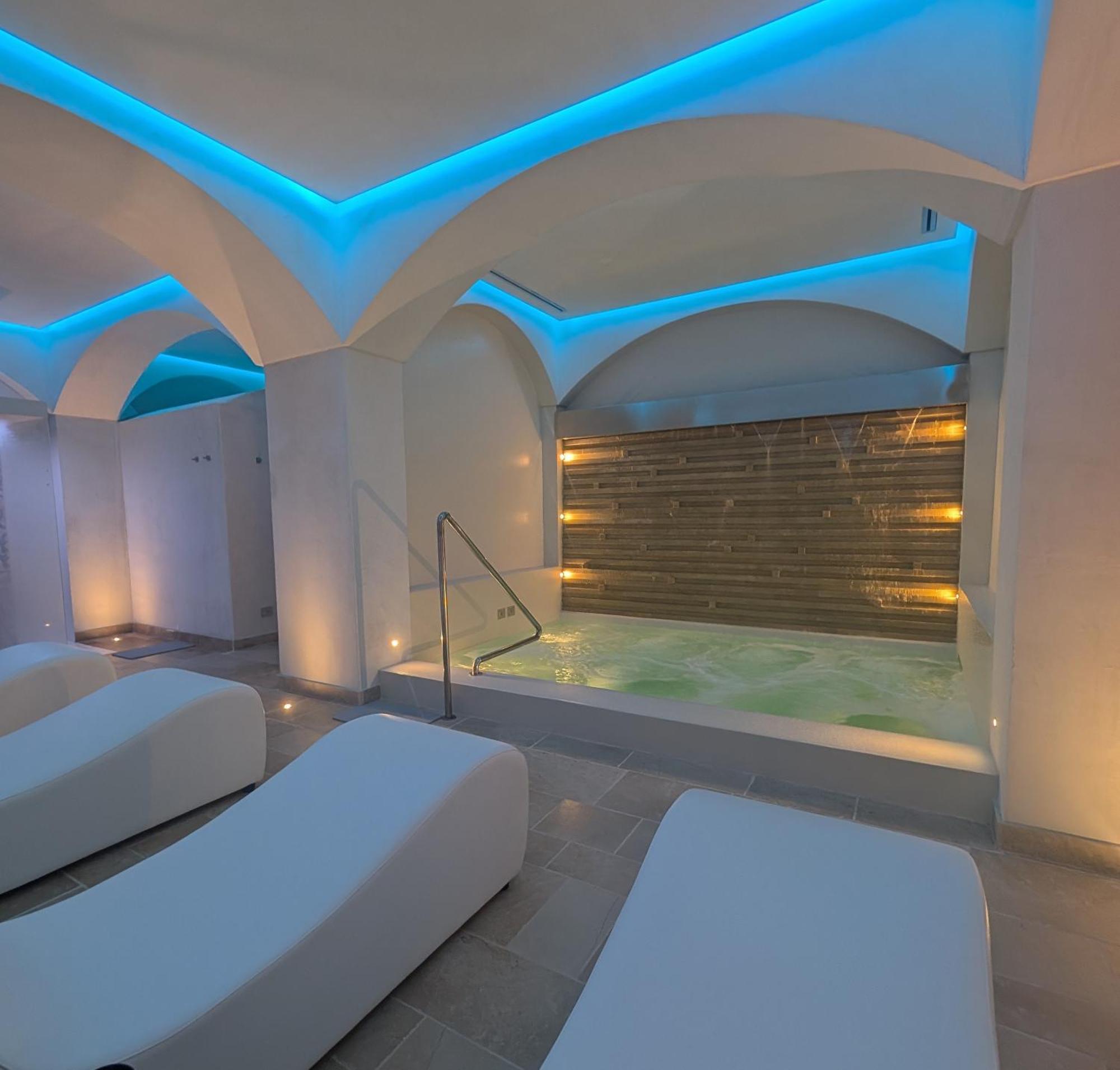 Borgo Giallonardo Wine Relais レアルモンテ エクステリア 写真