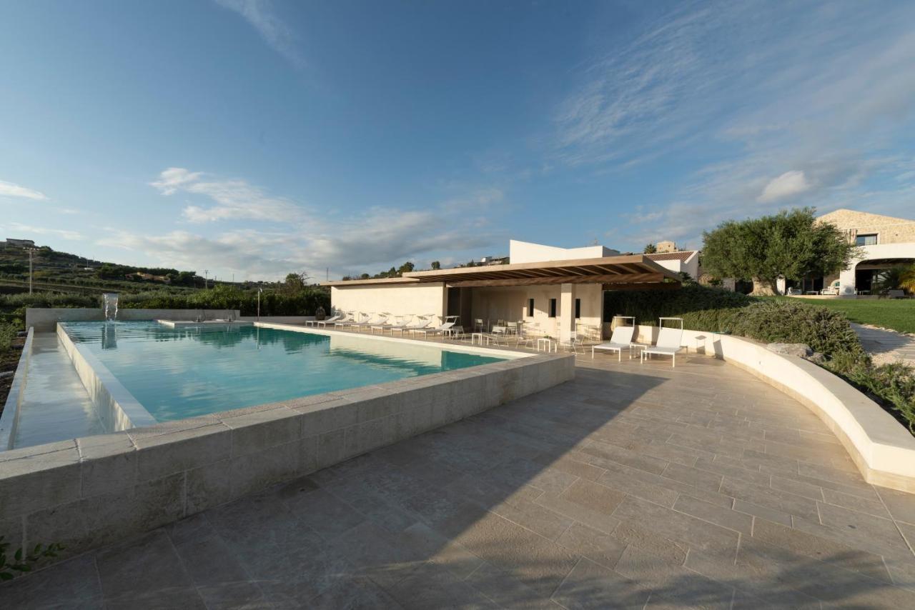 Borgo Giallonardo Wine Relais レアルモンテ エクステリア 写真