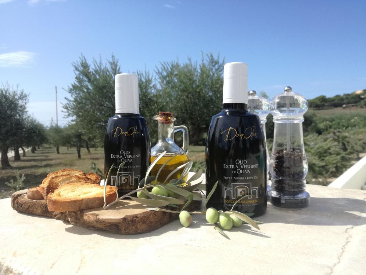 Borgo Giallonardo Wine Relais レアルモンテ エクステリア 写真